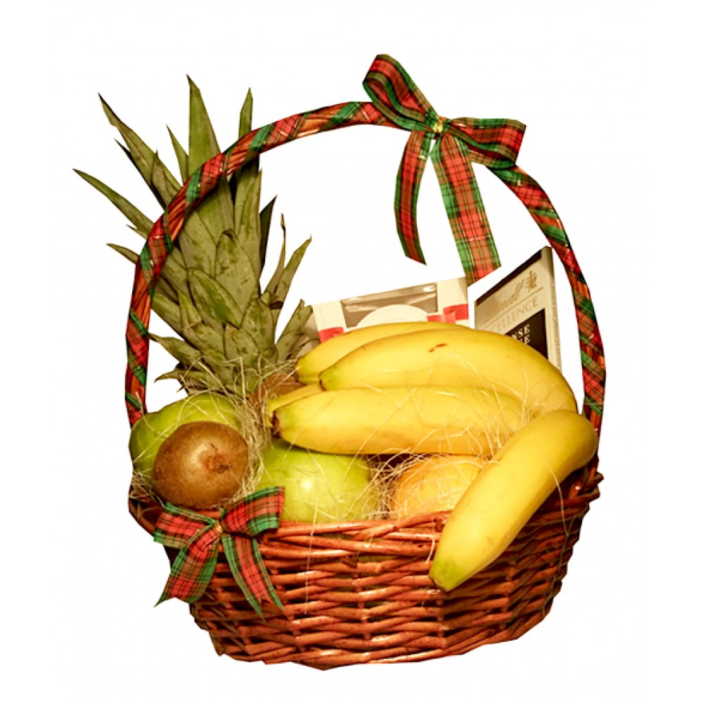 Коледна кошница с плодове и бонбони