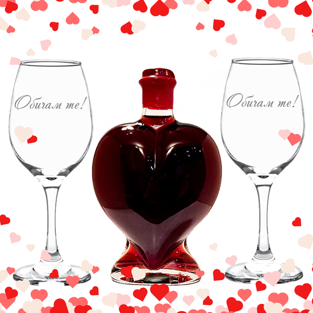 Комплект чаши за влюбени и бутилка сърце с вино